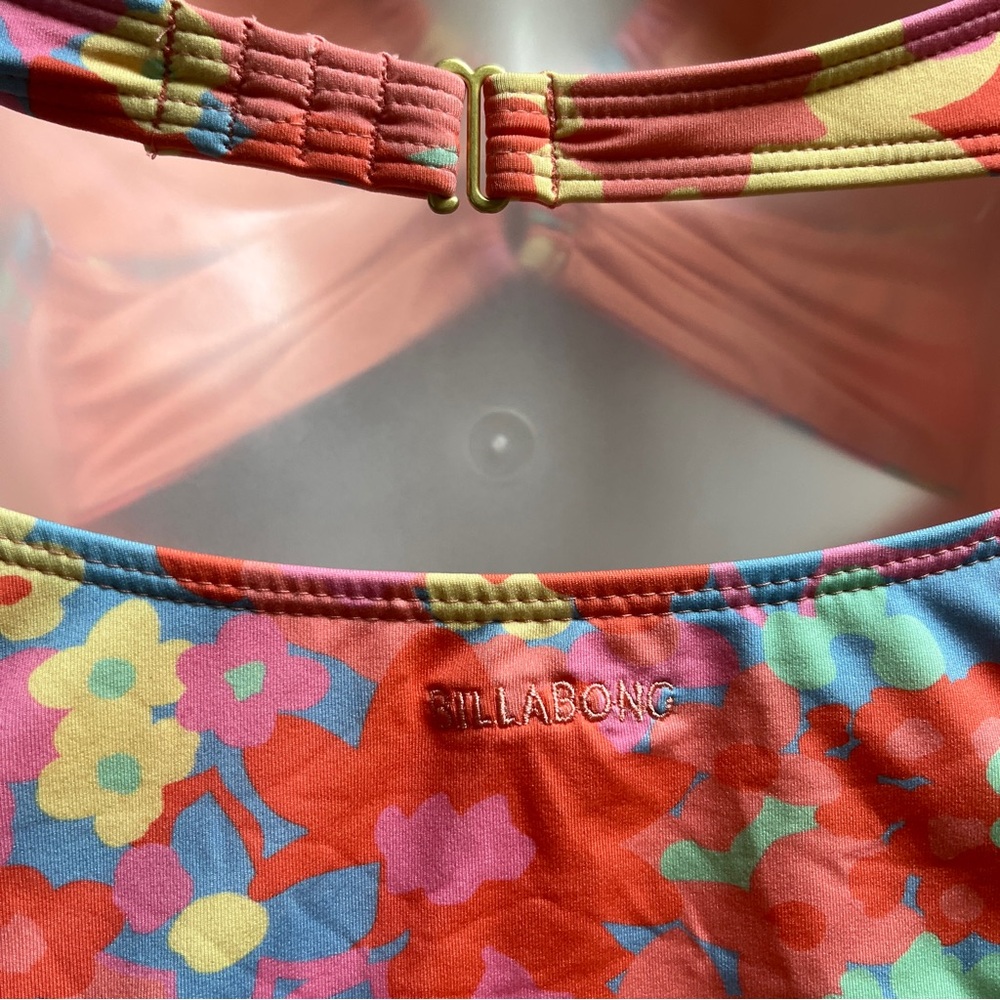 Billabong Coast Is Clear Floral halter one piece swimsuit Sz S - Picture 7 of 8